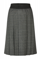 Skirt with elastic waistband