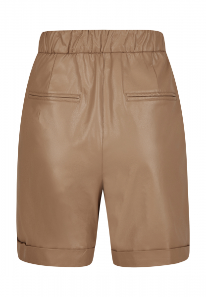 Vegan leather shorts with lapel