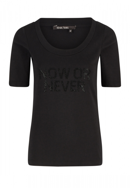T-shirt with Now or Never Print