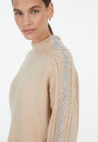 Pullover with crochet Details
