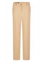 Trousers with crease