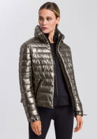 Outdoor short jacket in metallic style
