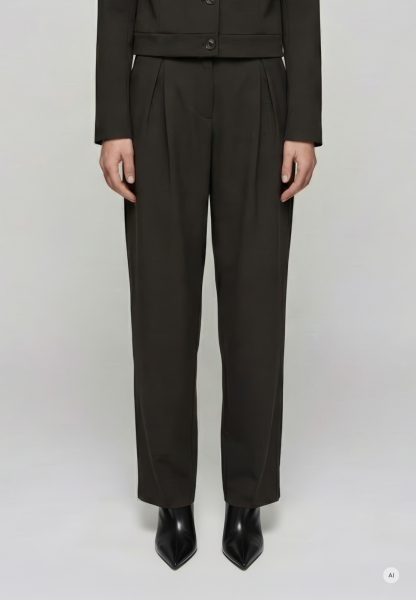Stoffhose mit Bundfalten