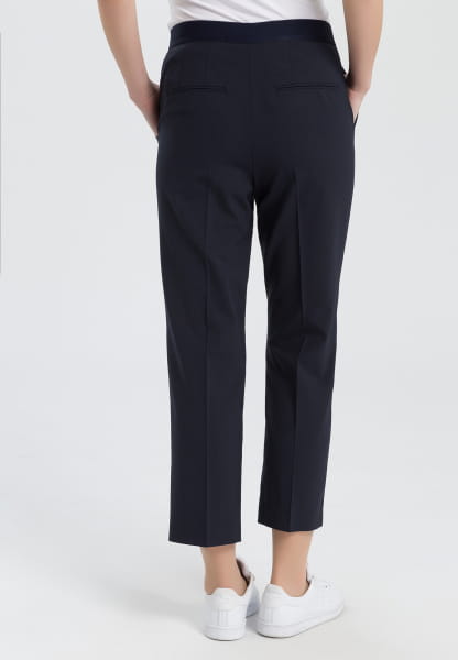 Stoffhose mit elastischem Gummibund
