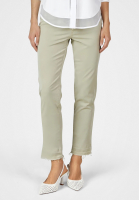 Slim fit pants in 5-pocket style