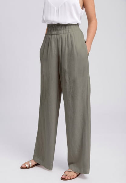 Pants from sustainable linen