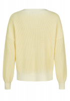 Sweater with spray effect