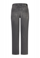 Utility-style barrel jeans