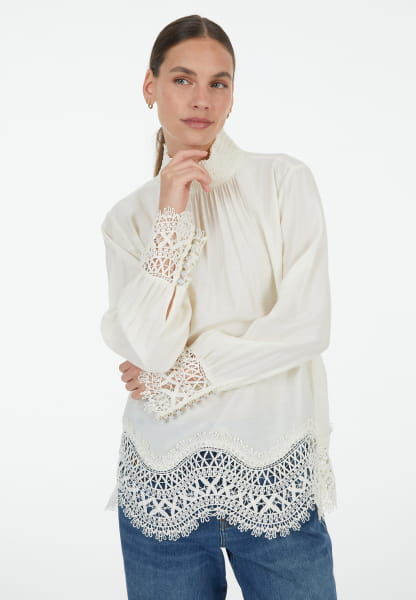 Blouse in casual viscose blend