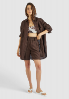 Shorts in summery linen