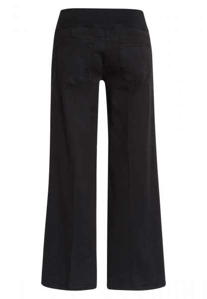 Pants made from sustainable Tencel blend with jersey insert