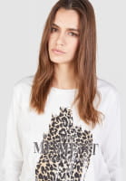 Long-sleeved shirt with leopard print on the front