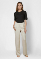 Shirt with jewelry detail