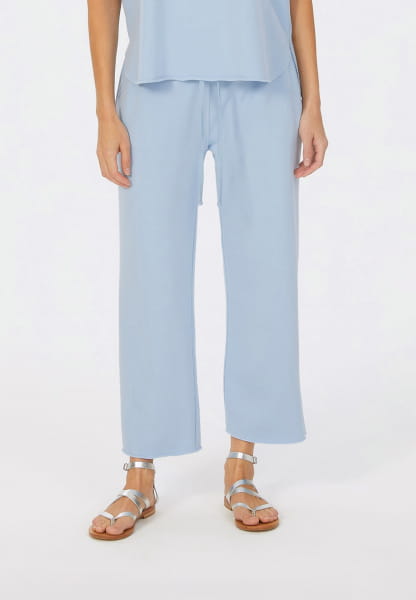 Shortened length trousers