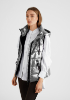 Quilted jacket in metallic look