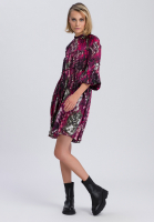 Dress with dreamy pattern print
