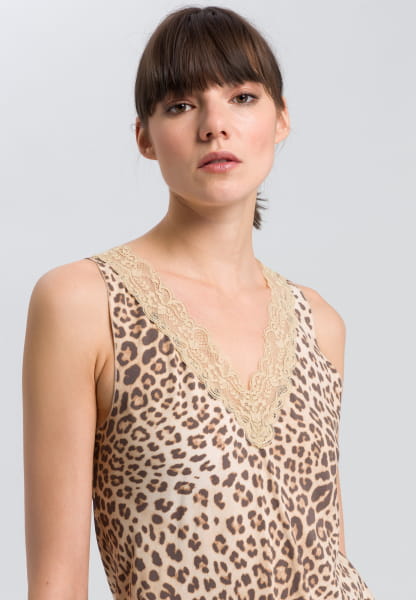 Blouse top with Leo-print