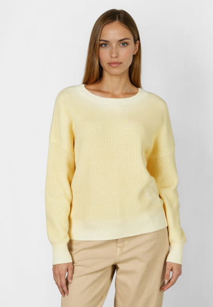 Sweater with spray effect