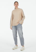Pullover with crochet Details