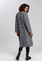 Coat in minimalist design