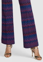 Easy kick trousers in stretchy zigzag jacquard