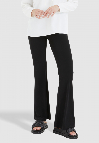 Jersey pants in flared look
