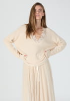 Pullover mit Spitzenkante