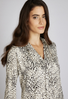 Kleid aus Minimal-Leo-Druck