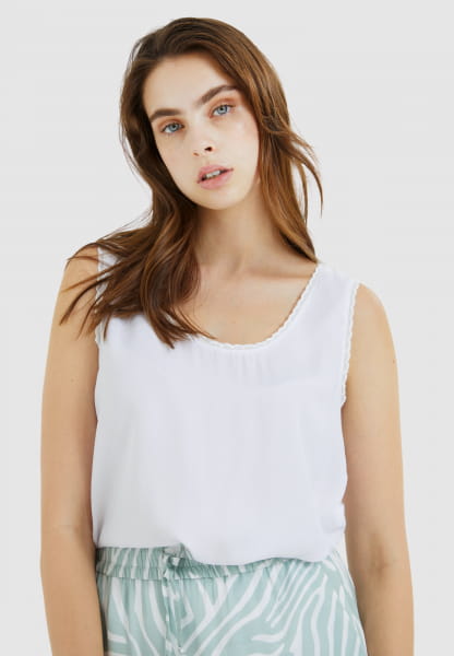 Satin top with scalloped edge
