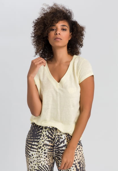 Linen shirt with logo embroidery 