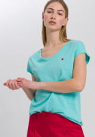 T-shirt with small embroidery