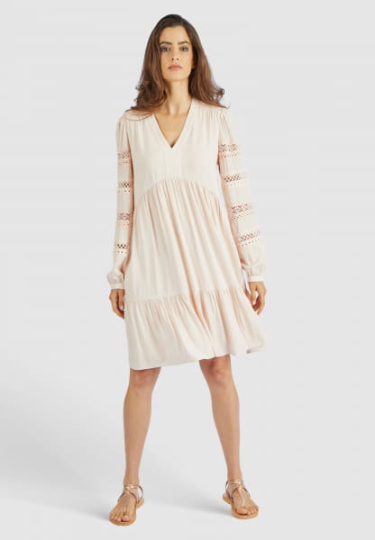 Kleid mit Spitzendekor