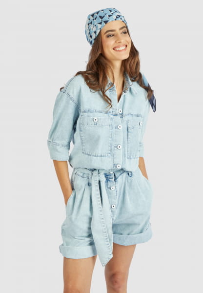 Overall in denim look