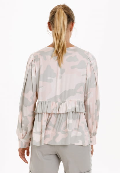 Blouse in camouflage print