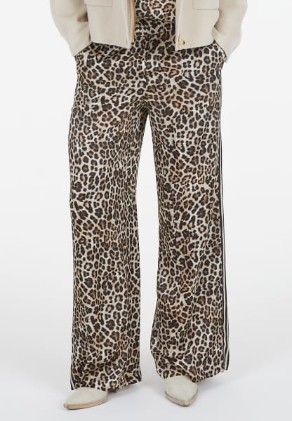 Pyjamahose mit Leoprint und Streifen