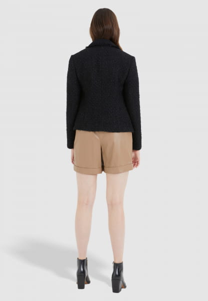 Blazer aus Sommer-Tweed mit Broschen
