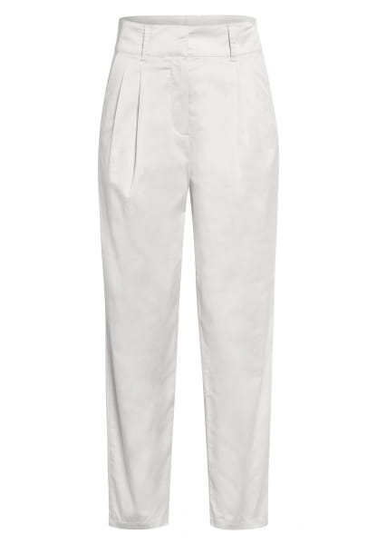 Pleated trousers made from light structure poplin