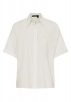 Short-sleeved blouse with embroidery