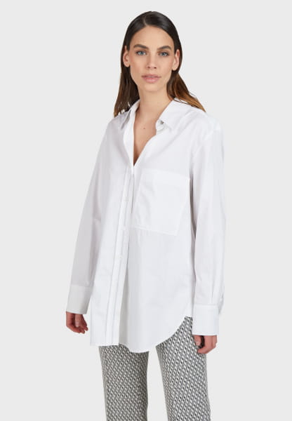 Oversize shirt made of cotton satin