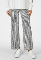 Pants made from patterned jacquard