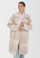 Coat with large check pattern