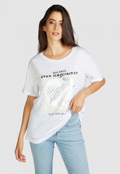 Linen shirt with a summery print