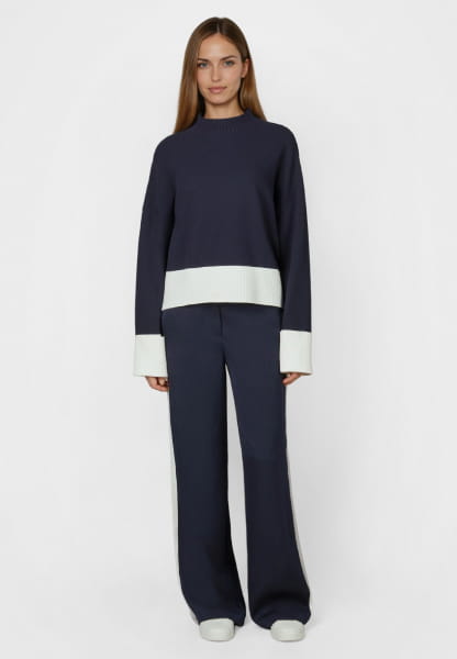 Pullover mit Kontrast-Abschlüssen