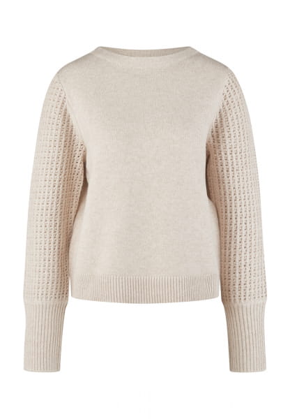 Sweater with mesh pattern