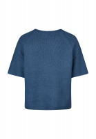 Boxy sweater with three-quarter sleeves