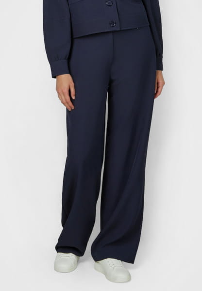 Pants with zipper pockets