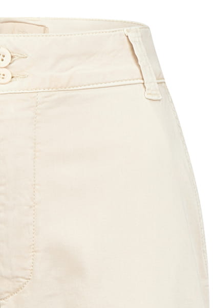 Shortened cargo pants in a sustainable lyocell blend