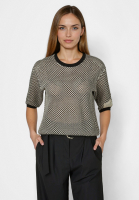 Sweater in mesh structure