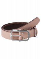 Smooth leather belt with curved clasp quilting