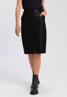 Skirt made from vegan faux leather
